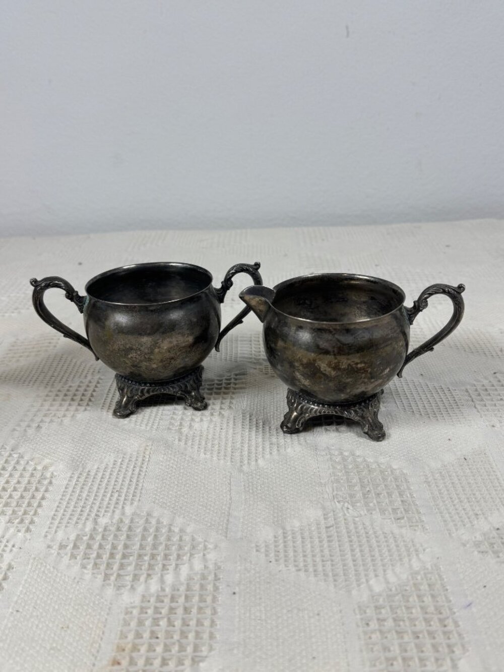 Vintage Silver Plated Creamer and Sugar Bowl Set w Ornate Feet And Handles